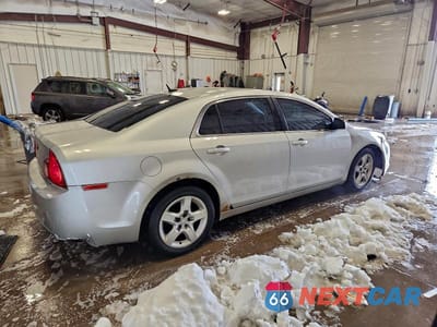 Trzecie zdjęcie samochodu z tyłu: 2011 CHEVROLET MALIBU LS VIN:1G1ZA5EU4BF350656 - miniatura