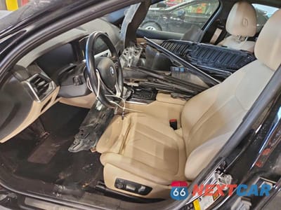 Zdjęcie 7 z 12 samochodu: 2021 BMW 330XI VIN:3MW5R7J00M8C16510 - miniatura