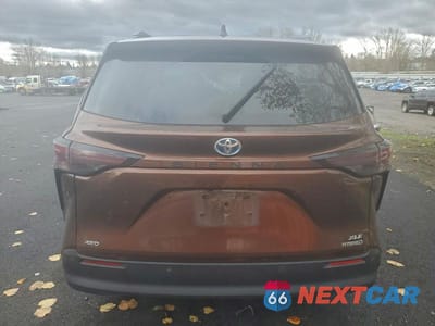 Zdjęcie 6 z 13 samochodu: 2023 TOYOTA SIENNA XLE VIN:5TDJSKFC3PS103772 - miniatura