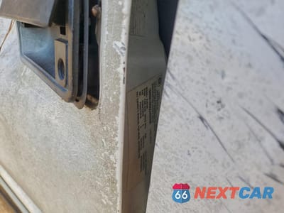 Zdjęcie 13 z 14 samochodu: 1999 CHEVROLET TAHOE K1500 VIN:1GNEK13RXXJ436396 - miniatura