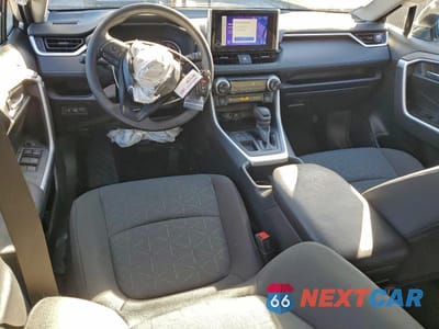 Zdjęcie 8 z 13 samochodu: 2025 TOYOTA RAV4 XLE VIN:2T3W1RFV8SW380668 - miniatura
