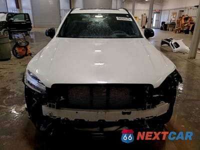 Piąte zdjęcie samochodu w środku: 2022 VOLVO XC90 T8 RECHARGE R-DESIGN VIN:YV4H60CM4N1847635 - miniatura