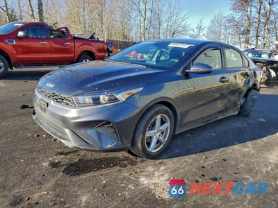 2023 KIA FORTE LX 3KPF24AD5PE675079 - główne zdjęcie licytacji z USA - miniatura