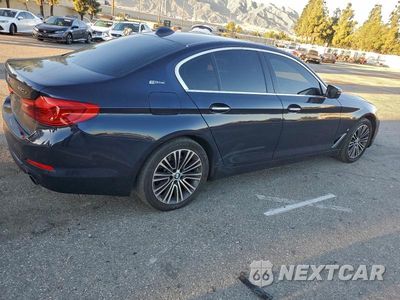 Trzecie zdjęcie samochodu z tyłu: 2018 BMW 530XE VIN:WBAJB1C53JB374584 - miniatura