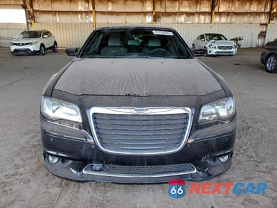 Piąte zdjęcie samochodu w środku: 2012 CHRYSLER 300 SRT-8 VIN:2C3CCAFJ7CH800860 - miniatura