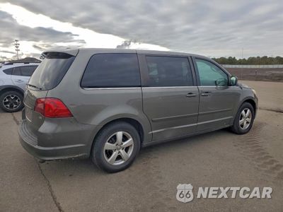Trzecie zdjęcie samochodu z tyłu: 2010 VOLKSWAGEN ROUTAN SE VIN:2V4RW3D19AR295848 - miniatura