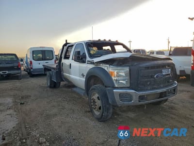 Czwarte zdjęcie samochodu z boku: 2015 FORD F550 SUPER DUTY FLATBED TRUCK VIN:1FD0W5HT2FED57911 - miniatura