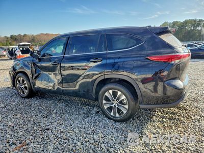 Drugie zdjęcie samochodu z przodu: 2022 TOYOTA HIGHLANDER XLE VIN:5TDGZRAHXNS137609 - miniatura