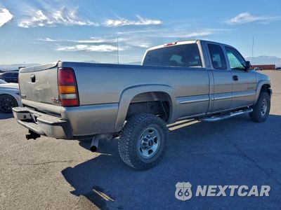 Trzecie zdjęcie samochodu z tyłu: 2001 GMC SIERRA C2500 HEAVY DUTY VIN:1GTHC29UX1E291851 - miniatura