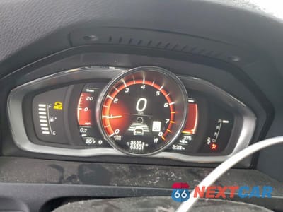 Zdjęcie 9 z 12 samochodu: 2017 VOLVO V60 CROSS COUNTRY PLATINUM VIN:YV440MWMXH1032413 - miniatura