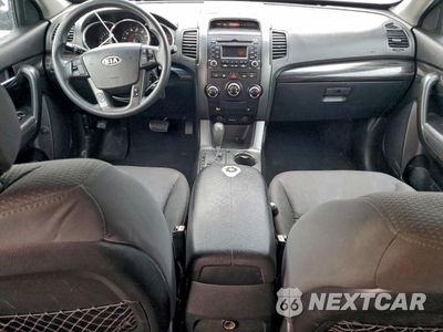Zdjęcie 8 z 14 samochodu: 2011 KIA SORENTO BASE VIN:5XYKT3A19BG150954 - miniatura