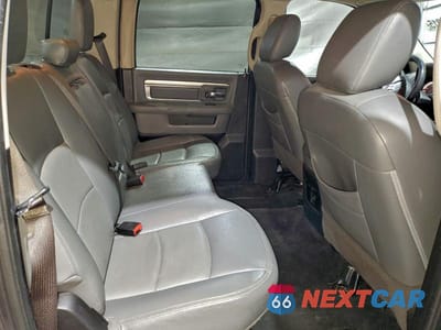 Zdjęcie 10 z 12 samochodu: 2016 RAM 1500 VIN:1C6RR7LT8GS115446 - miniatura