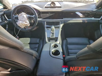 Zdjęcie 8 z 13 samochodu: 2018 PORSCHE PANAMERA 4 VIN:WP0AA2A75JL114259 - miniatura