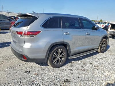 Trzecie zdjęcie samochodu z tyłu: 2016 TOYOTA HIGHLANDER XLE VIN:5TDKKRFH9GS130080 - miniatura