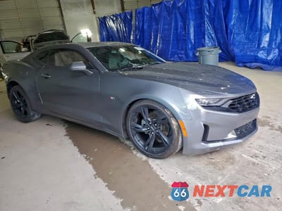 Czwarte zdjęcie samochodu z boku: 2020 CHEVROLET CAMARO LS VIN:1G1FB1RS0L0133398 - miniatura