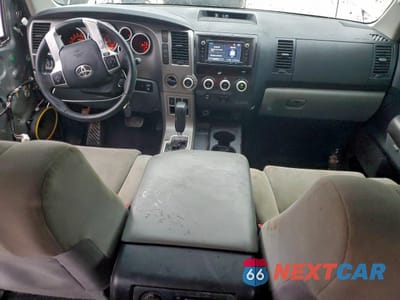 Zdjęcie 8 z 15 samochodu: 2017 TOYOTA SEQUOIA SR5 VIN:5TDBY5G17HS150130 - miniatura