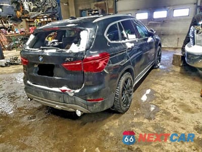 Trzecie zdjęcie samochodu z tyłu: 2016 BMW X1 XDRIVE28I VIN:WBXHT3C36GP883205 - miniatura