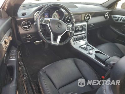 Zdjęcie 8 z 12 samochodu: 2016 MERCEDES-BENZ SLK 300 VIN:WDDPK3JA3GF123595 - miniatura