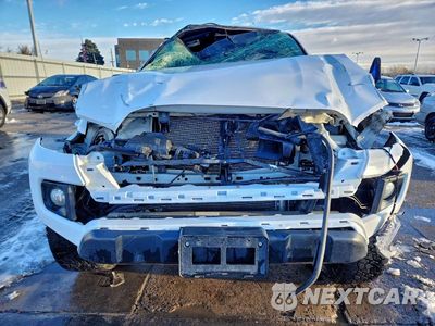 Piąte zdjęcie samochodu w środku: 2017 TOYOTA TACOMA DOUBLE CAB VIN:5TFCZ5AN1HX053626 - miniatura