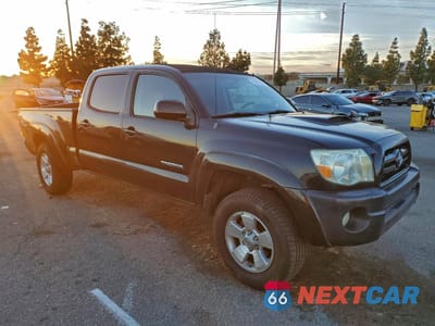 Czwarte zdjęcie samochodu z boku: 2007 TOYOTA TACOMA DOUBLE CAB PRERUNNER LONG BED VIN:5TEKU72N27Z338136 - miniatura