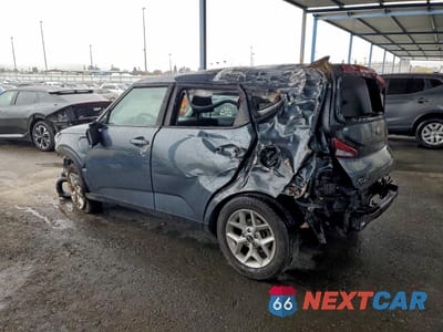 Drugie zdjęcie samochodu z przodu: 2020 KIA SOUL LX VIN:KNDJ23AU2L7057720 - miniatura