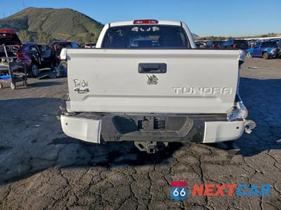 Zdjęcie 6 z 12 samochodu: 2018 TOYOTA TUNDRA CREWMAX 1794 VIN:5TFAY5F19JX711621 - miniatura