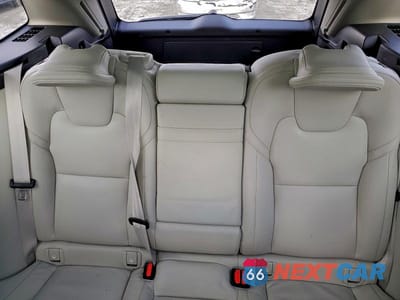 Zdjęcie 10 z 13 samochodu: 2021 VOLVO XC60 T5 INSCRIPTION VIN:YV4102DL0M1886211 - miniatura