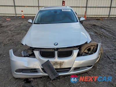 Piąte zdjęcie samochodu w środku: 2006 BMW 325 I VIN:WBAVB13566PS65418 - miniatura