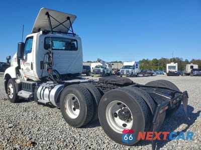 Trzecie zdjęcie samochodu z tyłu: 2023 INTERNATIONAL LT625 SEMI TRUCK VIN:3HSDZAPR5PN454724 - miniatura