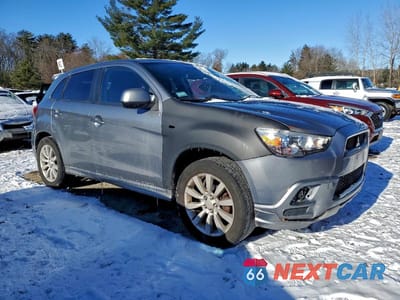 Czwarte zdjęcie samochodu z boku: 2011 MITSUBISHI OUTLANDER SPORT SE VIN:JA4AR4AU4BZ012793 - miniatura