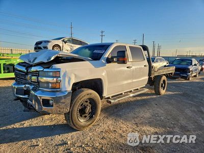 Drugie zdjęcie samochodu z przodu: 2015 CHEVROLET SILVERADO FLATBED TRUCK VIN:1GC1KUE85FF549879 - miniatura