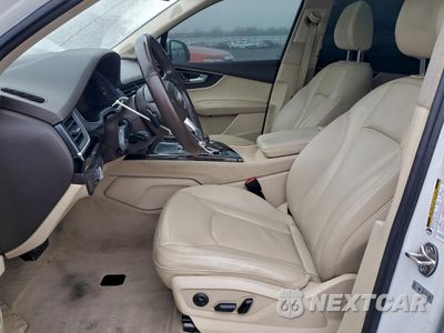 Zdjęcie 7 z 15 samochodu: 2018 AUDI Q7 PREMIUM PLUS VIN:WA1LAAF78JD015547 - miniatura