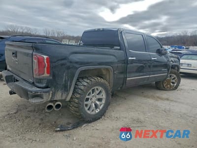 Trzecie zdjęcie samochodu z tyłu: 2017 GMC SIERRA K1500 SLT VIN:3GTU2NEJ2HG351753 - miniatura