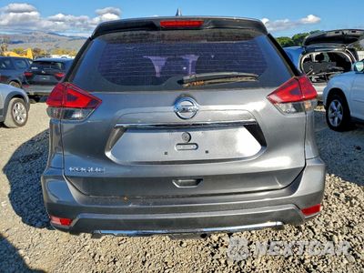 Zdjęcie 6 z 13 samochodu: 2017 NISSAN ROGUE S VIN:KNMAT2MT7HP570463 - miniatura