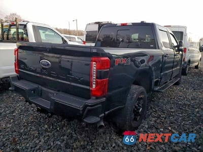 Trzecie zdjęcie samochodu z tyłu: 2024 FORD F250 SUPER DUTY VIN:1FT8W2BA2REC56658 - miniatura