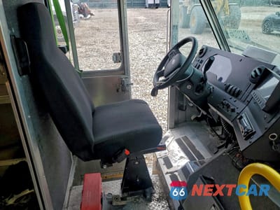 Zdjęcie 7 z 14 samochodu: 2023 FORD ECONOLINE - DELIVERY VAN VIN:1FC4E4KN7PDD34533 - miniatura
