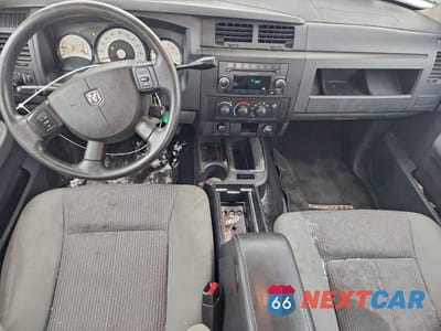 Zdjęcie 8 z 12 samochodu: 2010 DODGE DAKOTA SXT VIN:1D7CW3GKXAS110702 - miniatura