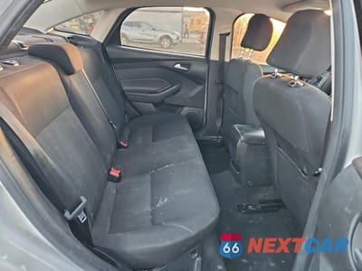 Zdjęcie 10 z 12 samochodu: 2016 FORD FOCUS SE VIN:1FADP3F2XGL272237 - miniatura