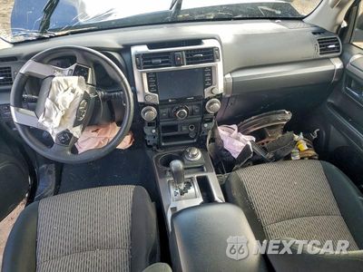Zdjęcie 8 z 13 samochodu: 2024 TOYOTA 4RUNNER SR5/SR5 PREMIUM VIN:JTEMU5JR4R6231702 - miniatura