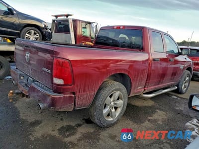 Trzecie zdjęcie samochodu z tyłu: 2019 RAM 1500 CLASSIC TRADESMAN VIN:1C6RR7FTXKS543314 - miniatura