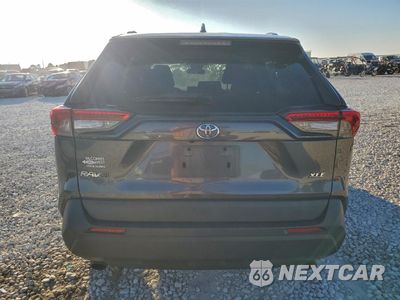 Zdjęcie 6 z 16 samochodu: 2021 TOYOTA RAV4 XLE VIN:2T3W1RFV7MW115310 - miniatura