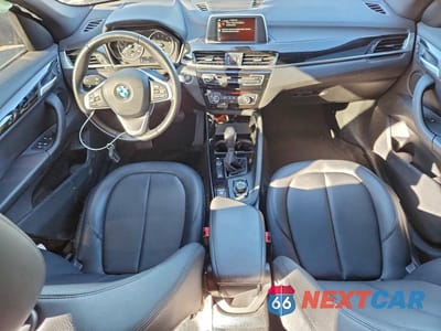 Zdjęcie 8 z 12 samochodu: 2016 BMW X1 XDRIVE28I VIN:WBXHT3C35GP884636 - miniatura