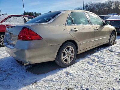 Trzecie zdjęcie samochodu z tyłu: 2007 HONDA ACCORD EX VIN:1HGCM56827A174489 - miniatura