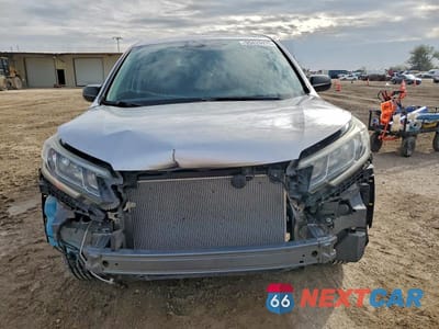 Piąte zdjęcie samochodu w środku: 2015 HONDA CR-V LX VIN:3CZRM3H34FG714031 - miniatura