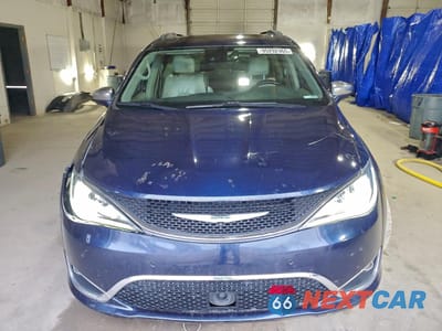 Piąte zdjęcie samochodu w środku: 2017 CHRYSLER PACIFICA LIMITED VIN:2C4RC1GG4HR812281 - miniatura