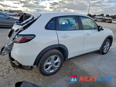 Trzecie zdjęcie samochodu z tyłu: 2025 HONDA HR-V LX VIN:3CZRZ1H38SM717032 - miniatura