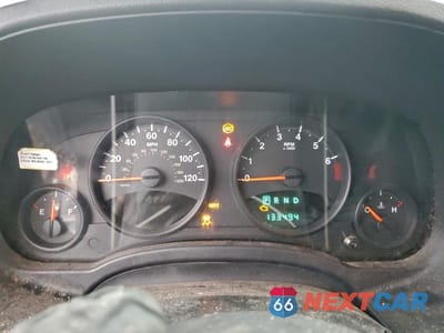 Zdjęcie 9 z 12 samochodu: 2011 JEEP COMPASS SPORT VIN:1J4NF1FB1BD270492 - miniatura