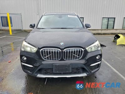 Piąte zdjęcie samochodu w środku: 2016 BMW X1 XDRIVE28I VIN:WBXHT3C37G5F67018 - miniatura