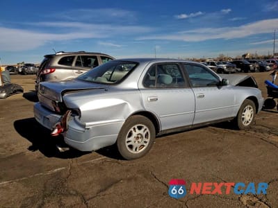 Trzecie zdjęcie samochodu z tyłu: 1995 TOYOTA CAMRY LE VIN:4T1GK12E3SU077833 - miniatura