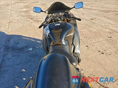 Zdjęcie 6 z 9 samochodu: 2014 SUZUKI GSX1300 RA VIN:JS1GX72B8E2101035 - miniatura